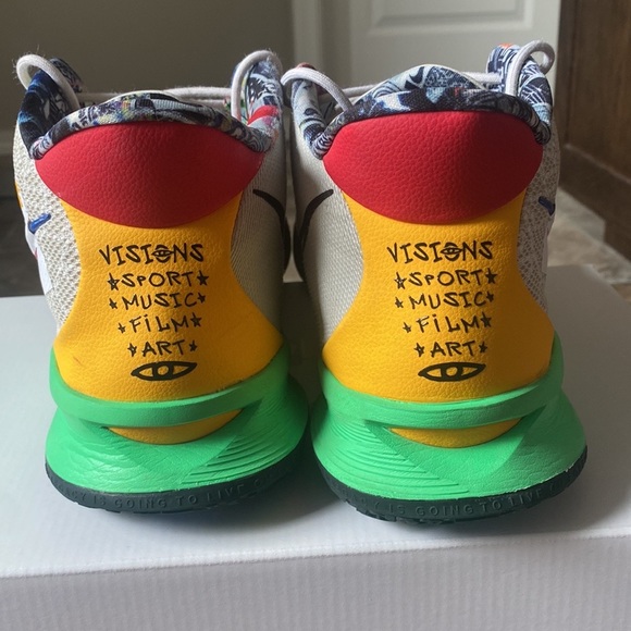 Kyrie 7 Vision Basketball Shoes - Picture 2 of 7